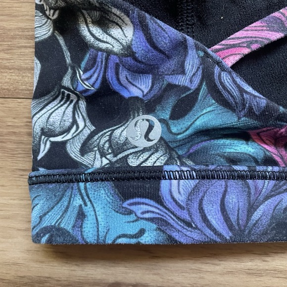 Lululemon Free To Be Serene Strappy Sports Bra Nocturnal Floral Multi Size Small - Picture 4 of 5